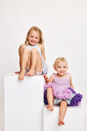 Mother-and-two-daughters-studio-photoshoot-sydney-raiynekim (46)