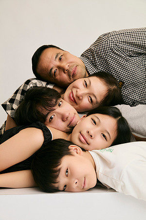 family-portrait-studio-editoral-sydney-raiynekim (16)