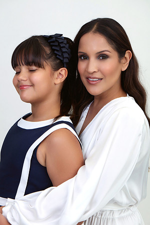 mother-and-daughter-sydney-photography-studio-raiynekim (4)